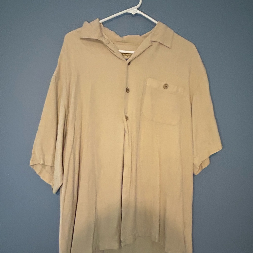 Cream Button Down (DAMAGED‼️)
